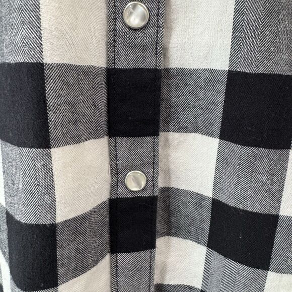 UNTUCKit For Her Holden Buffalo Check Plaid Flannel Shirt Size 6 Pearl Snap EUC - Picture 5 of 11